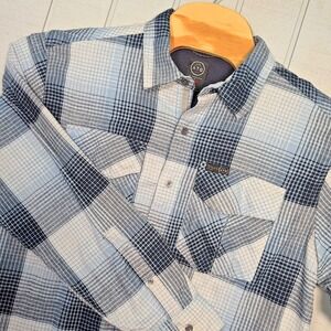Wrangler ATG Button Up Shirt Men's L Blue Plaid Flannel All Terrain Gear Outdoor